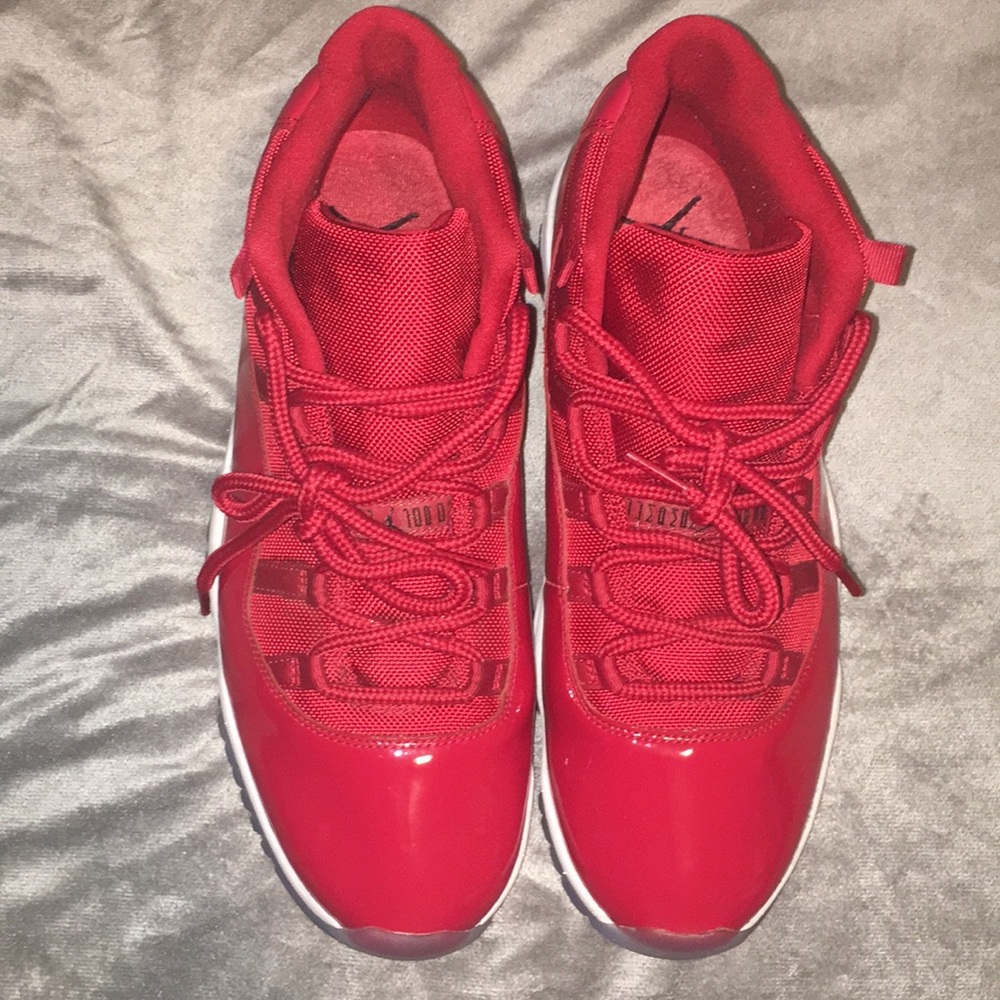 Jordan Retro Red 11’